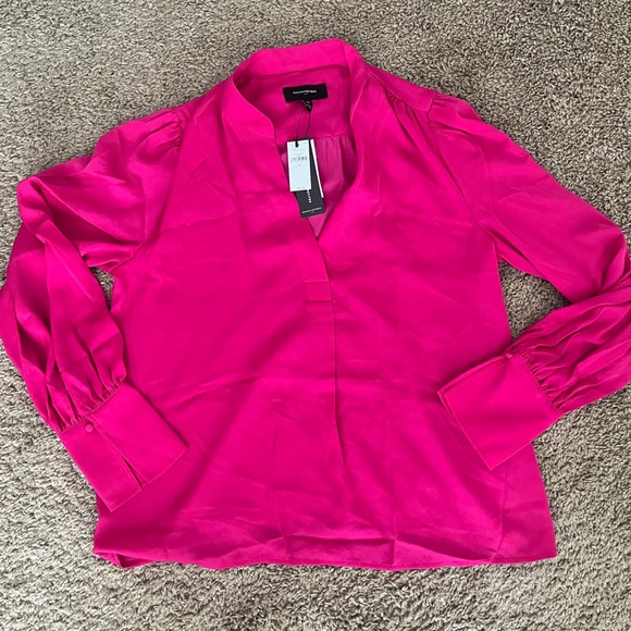 Banana Republic Factory Tops - Stunning blouse